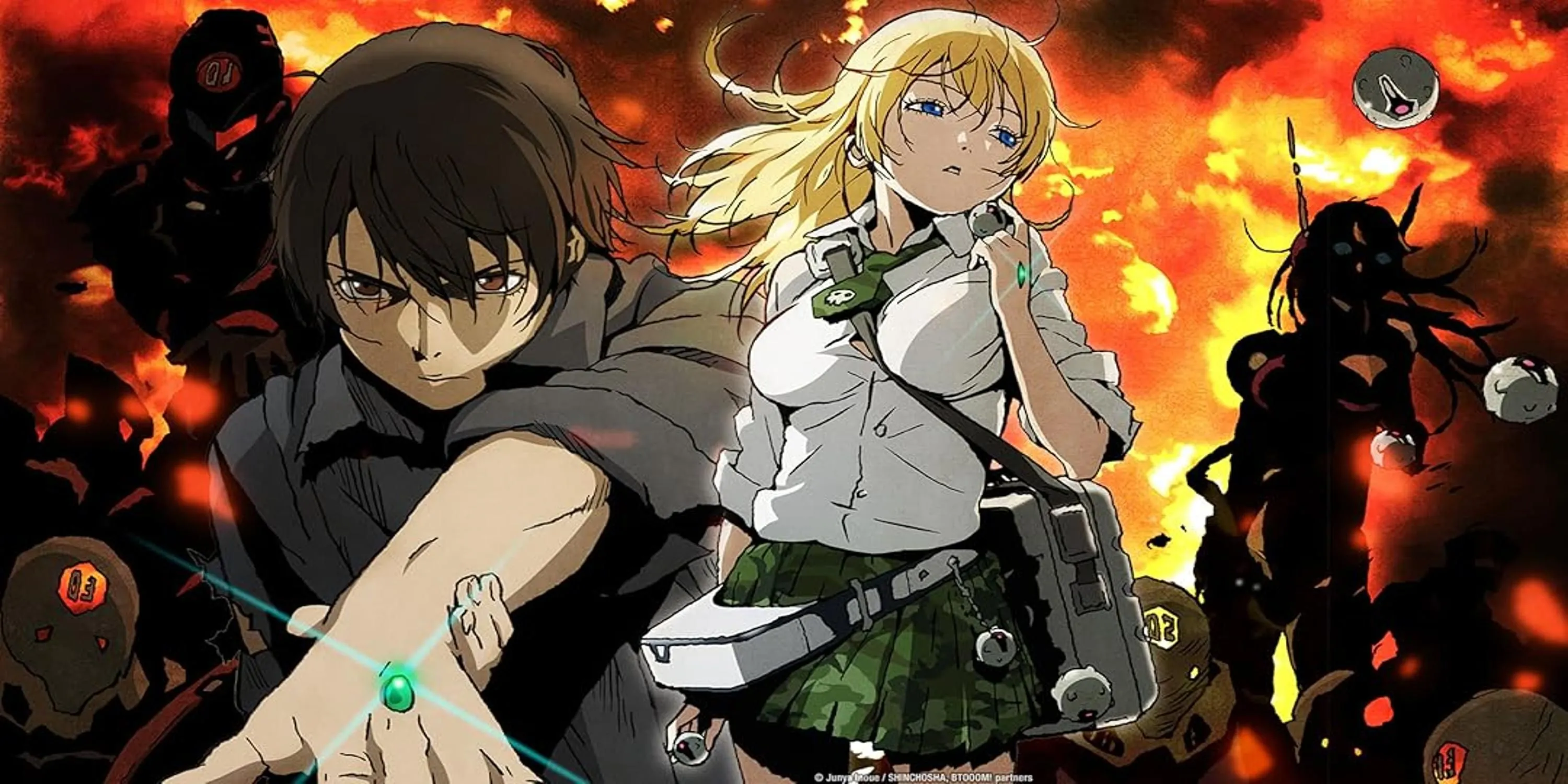 Ryouta Sakamoto cầm một quả bom BIMs trong game Btooom!