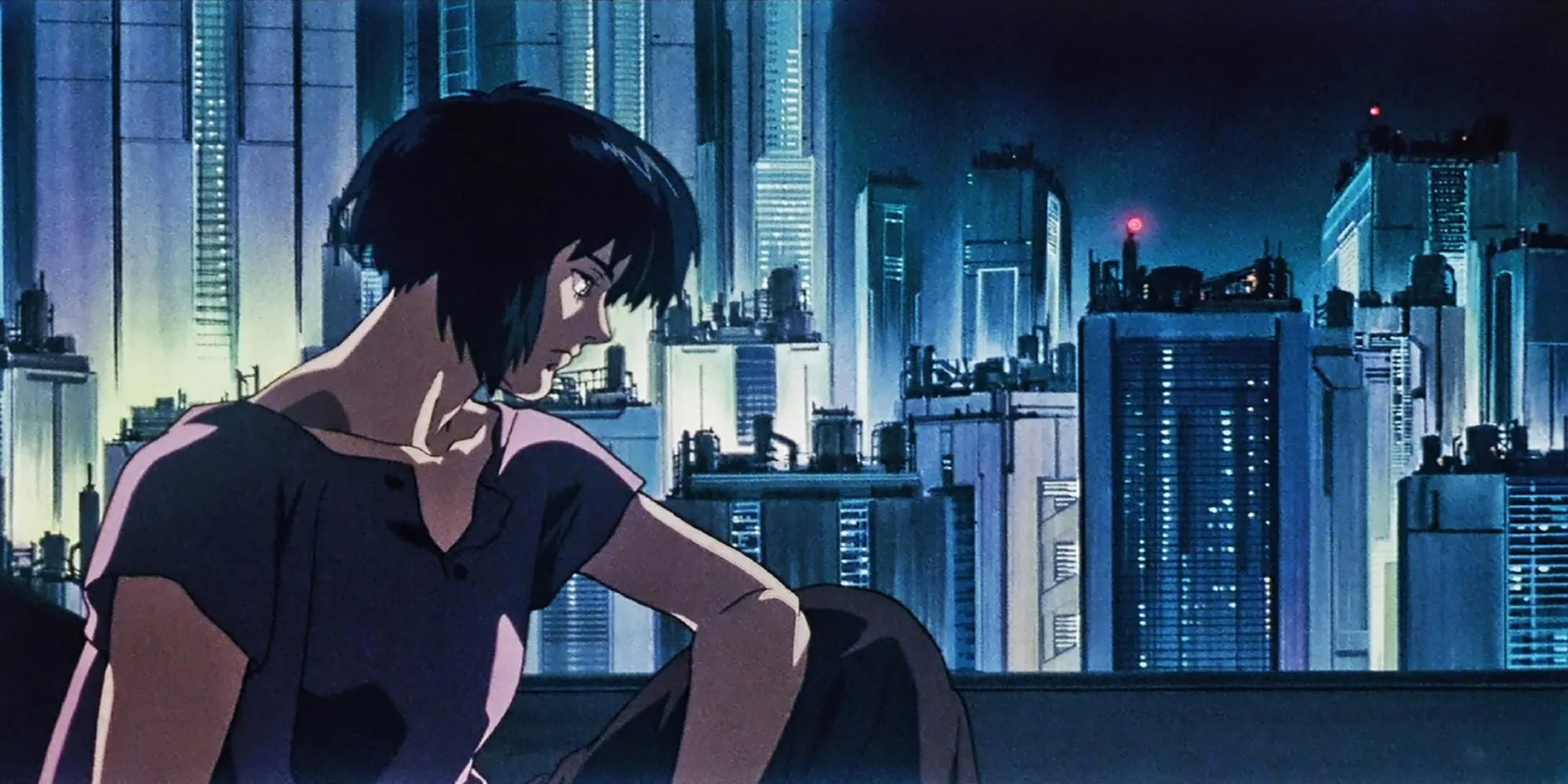 Thiếu tá Motoko Kusanagi trong Ghost in the Shell, biểu tượng anime cyberpunk