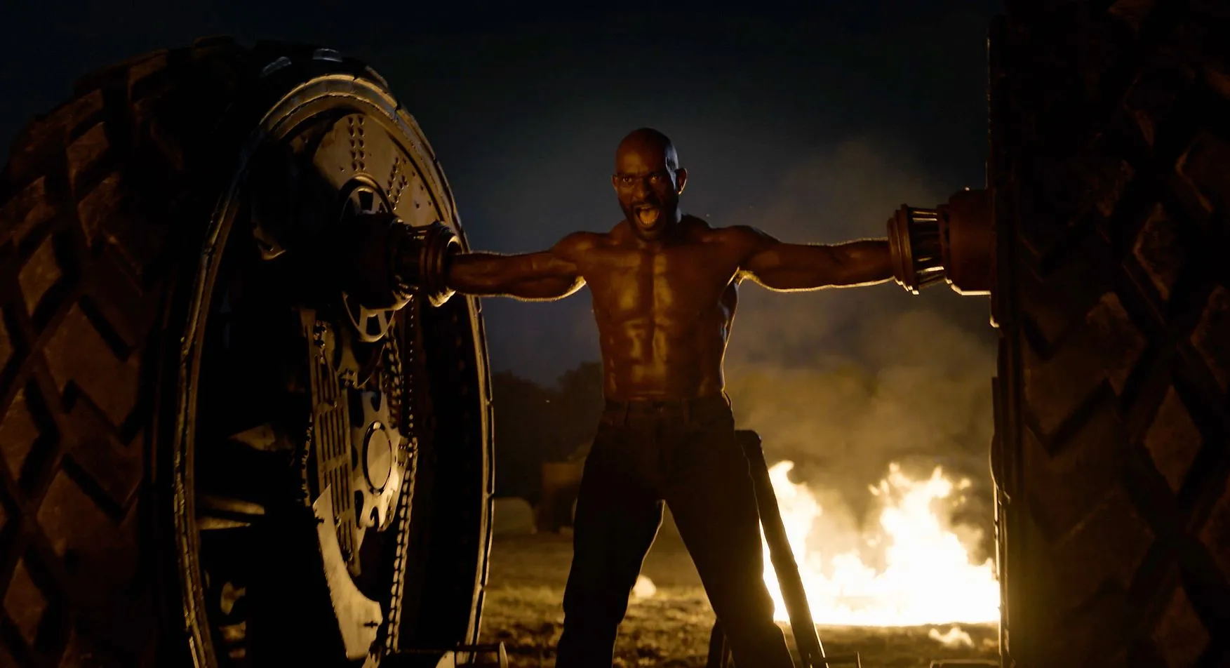 Axel, người máy nửa người nửa xe chiến đấu cực ngầu trong phim Twisted Metal.